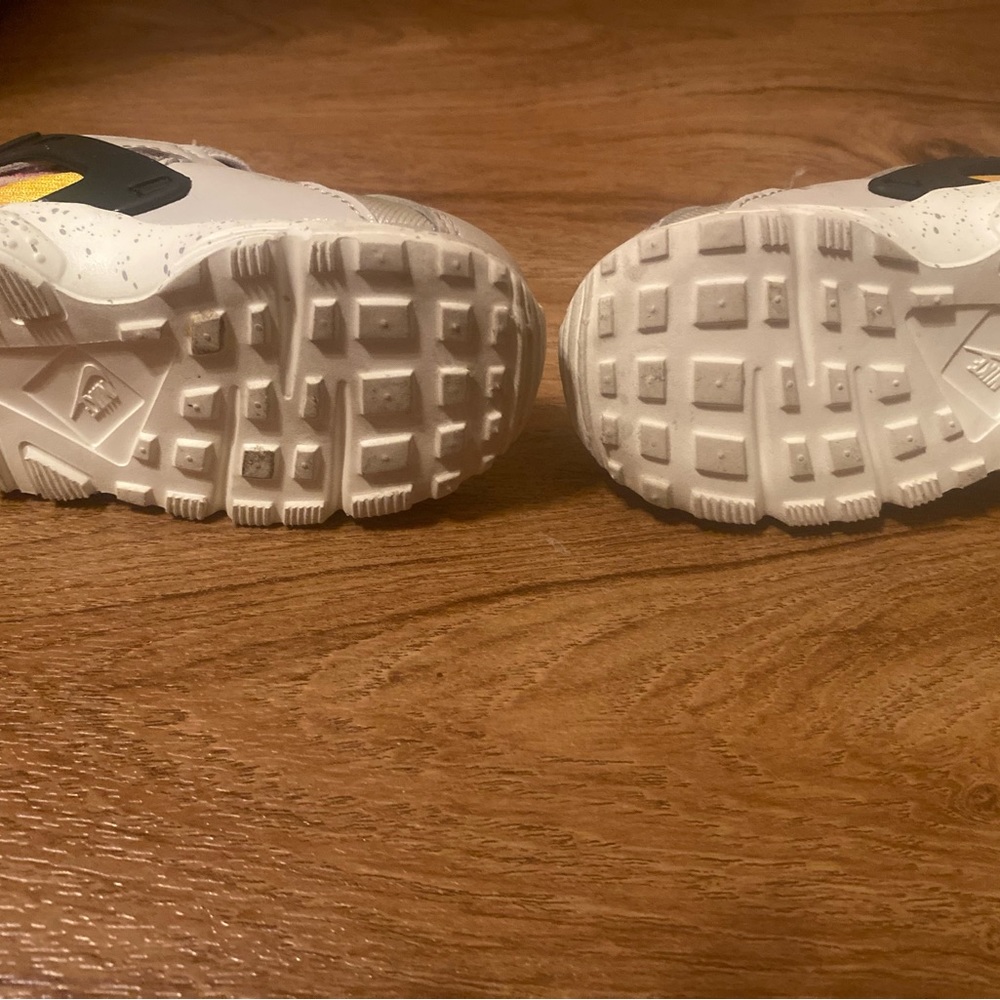 Nike Huarache toddler 5c